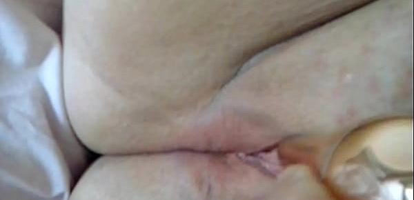  Stace teasing her clit with he Bullet